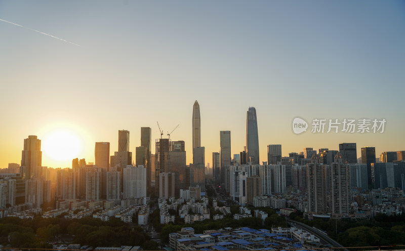 日出时分的现代化城市高楼全景