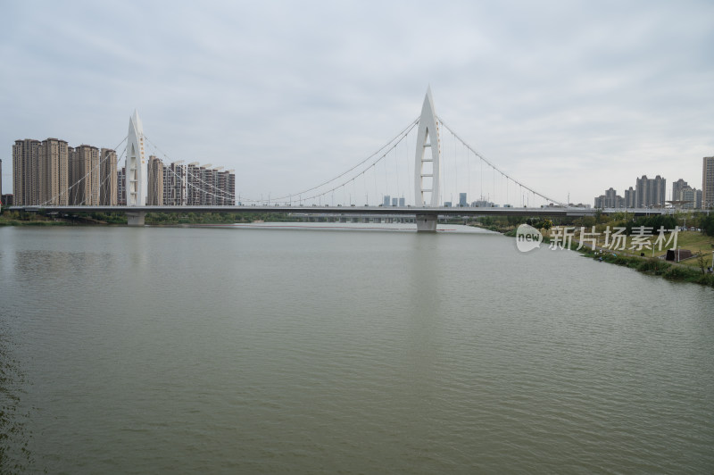 西安港务区奥体中心灞河城市生态湿地