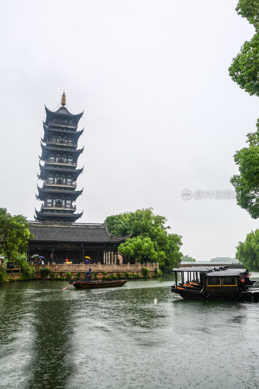 梅雨季的乌镇西栅美景