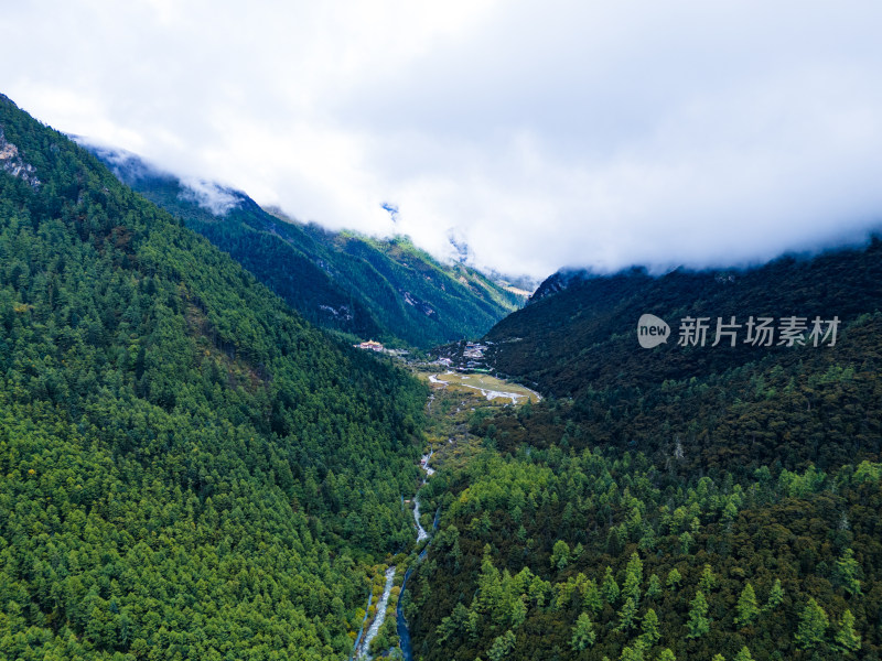 四川稻城亚丁旅游区美丽风光