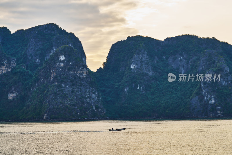 越南下龙湾自然美景