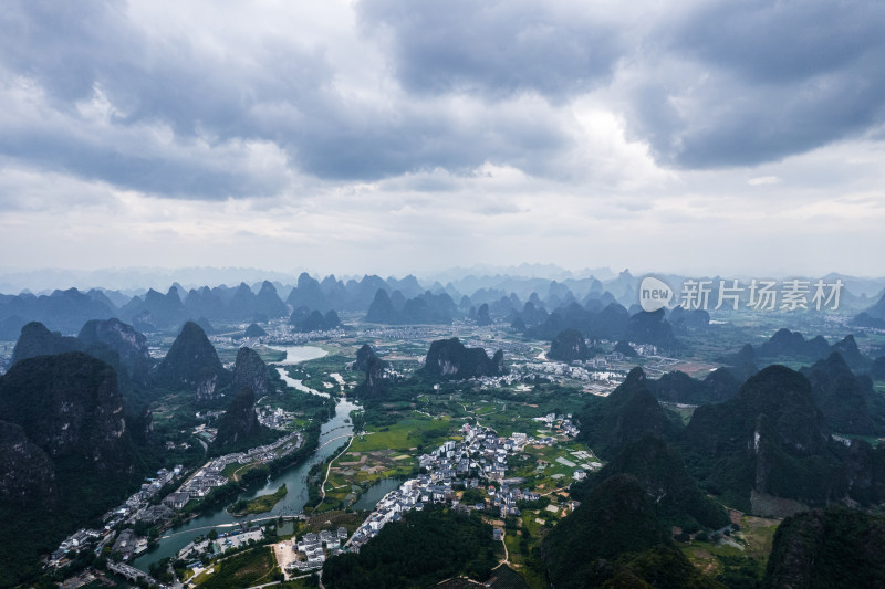 桂林阳朔漓江山水自然风光航拍