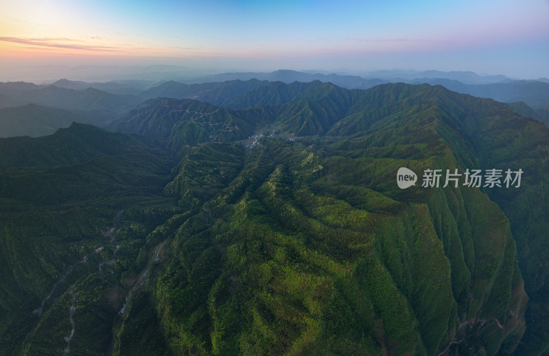 休宁县徽州天路白际岭全景航拍