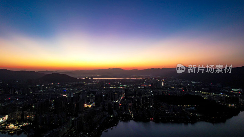 广东肇庆夜幕降临晚霞火烧云夜景航拍