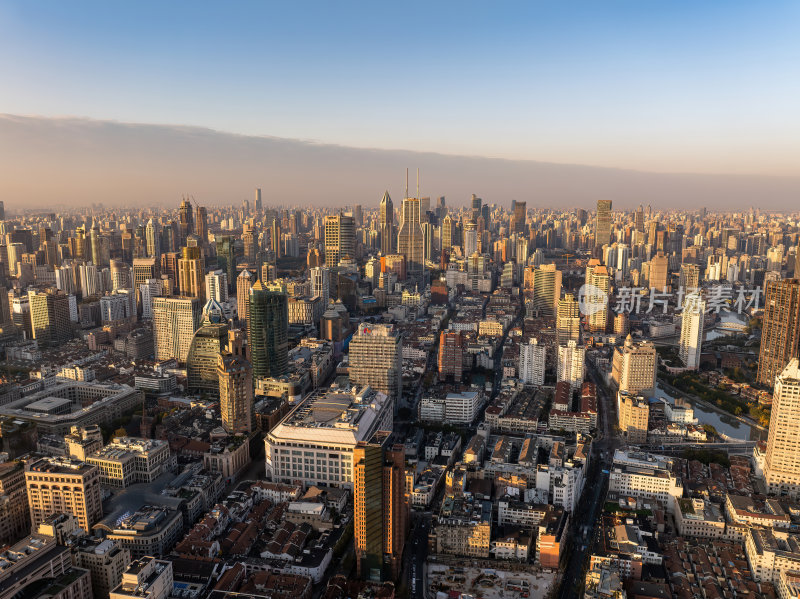 上海外滩陆家嘴城市建筑群城市天际线航拍