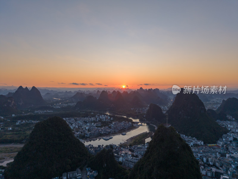 广西桂林阳朔日出