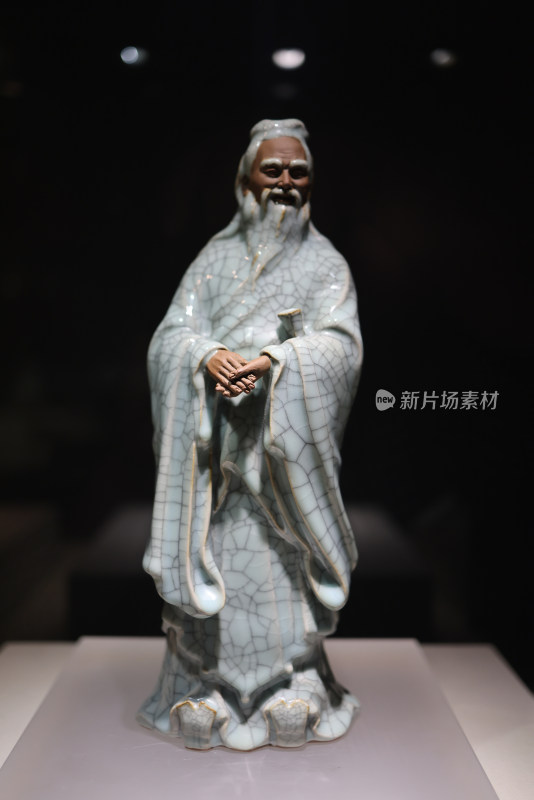 中国杭州工艺美术博物馆青瓷孔子像