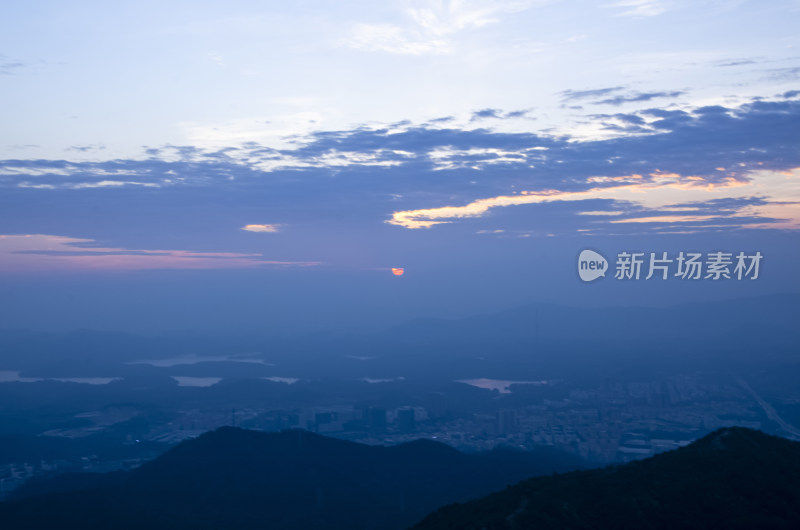 深圳羊台山公园夕阳晚霞火烧云自然风光