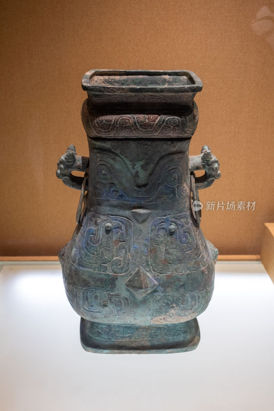 三门峡虢国博物馆里的青铜器