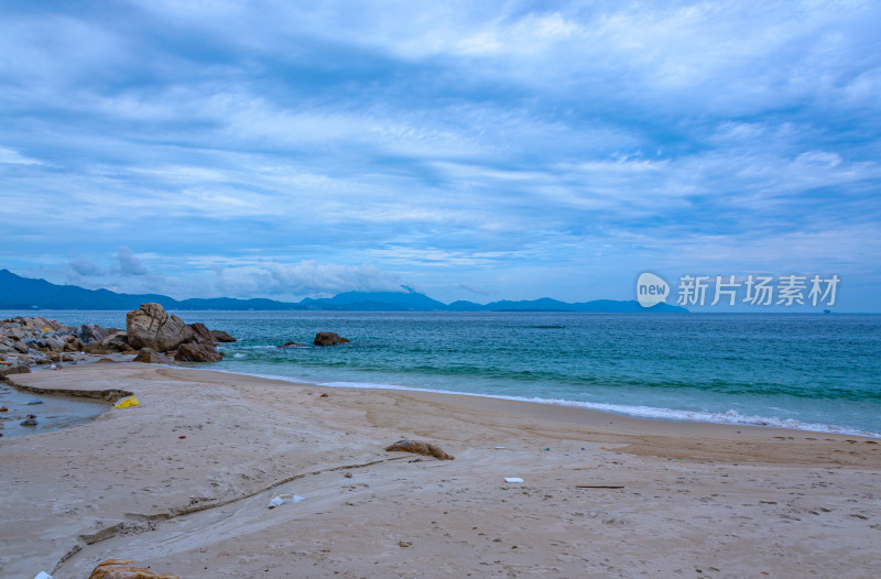 深圳盐田背仔角滨海公园海浪沙滩自然风光