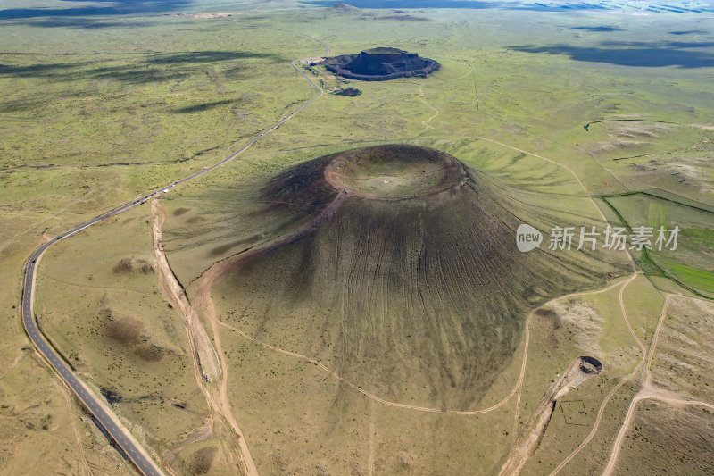 内蒙古乌兰布统乌兰哈达黑色火山群航拍