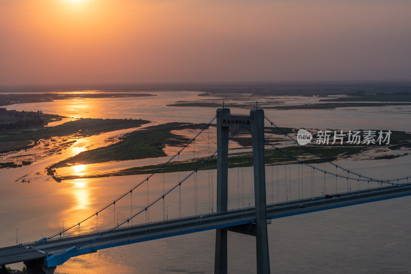 桃花峪黄河大桥日落风光