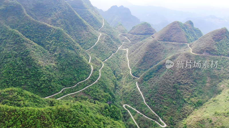 湖南张家界蜿蜒盘山公路航拍