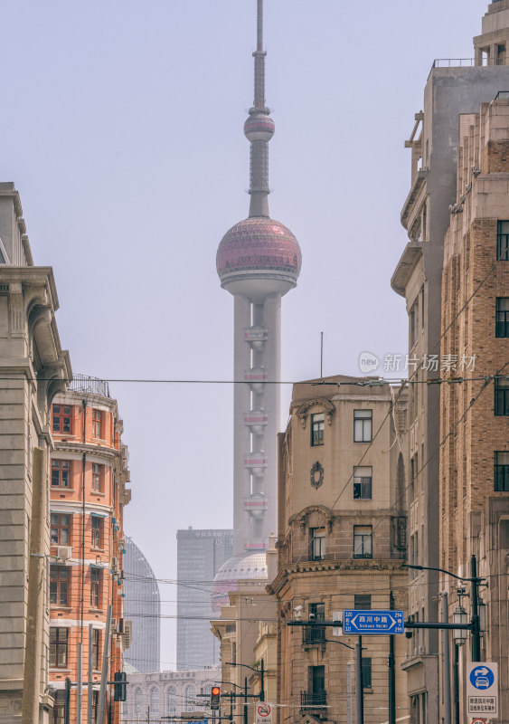 上海黄浦区街景-东方明珠塔