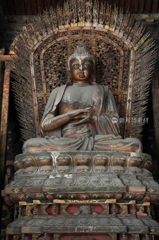 山西大同善化寺大雄宝殿内各种造像