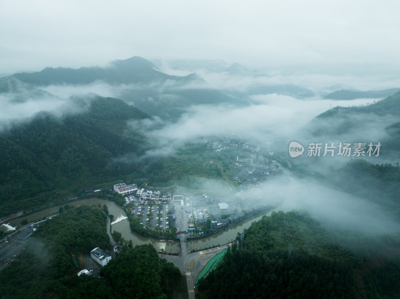 国风古建筑烟雨江南意境