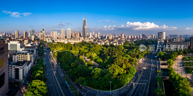 山东济南绿地中心市中区航拍城市全景