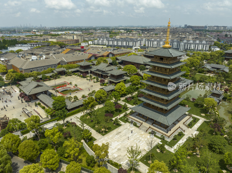 上海宝山寺寺庙中式建筑航拍