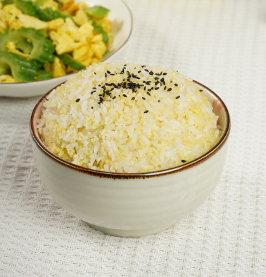 小米煮的米饭