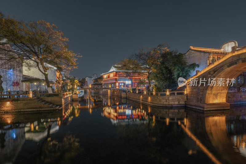 浙江嘉兴月河历史街区水乡夜景