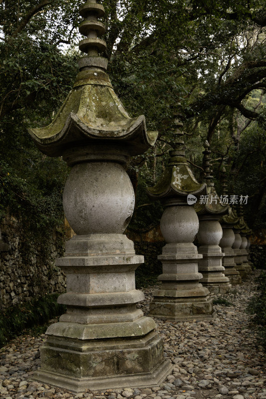 浙江台州天台山国清寺古寺石灯禅意石灯古墙