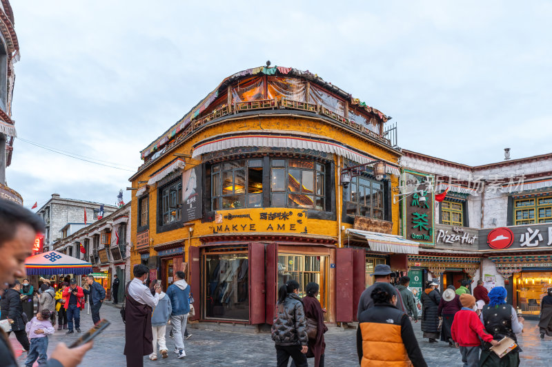 西藏拉萨大昭寺八廓街城市建筑