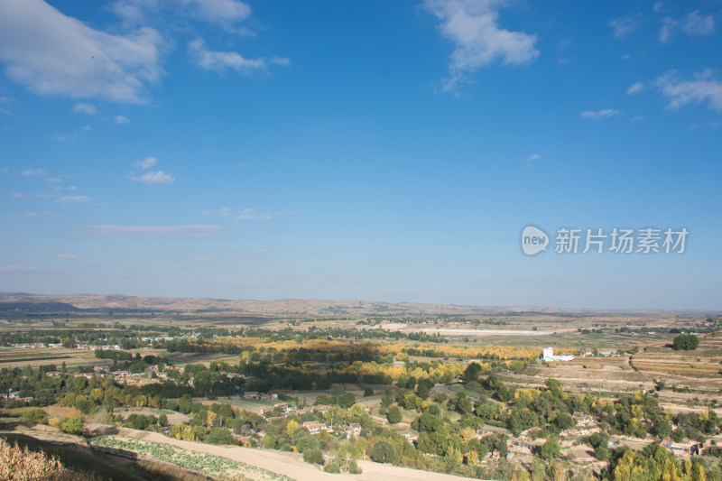 秋天乡村村落风景