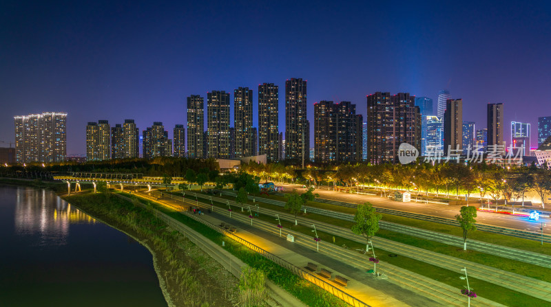 南京国际青年文化中心夜景