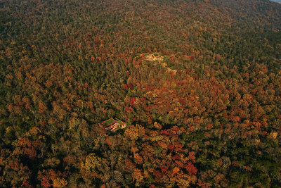 五彩斑斓的钟山