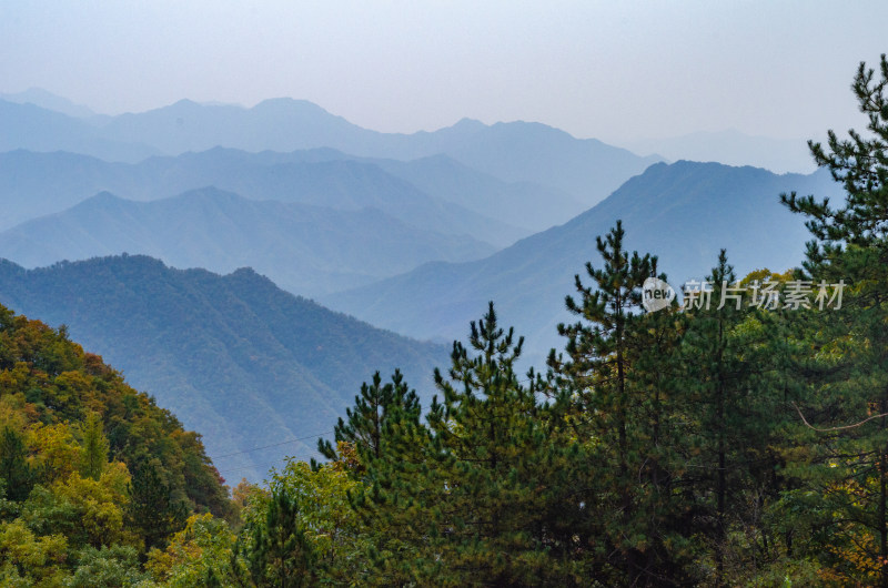 河南省洛阳白云山九龙潭秋天风景