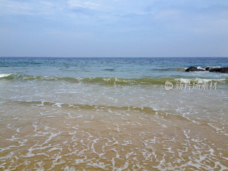 海边沙滩海浪风景