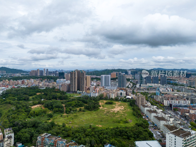 深圳龙岗城市风光航拍图