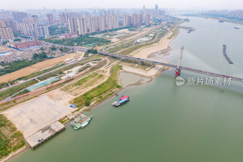 安徽蚌埠淮河大桥周边建筑航拍图
