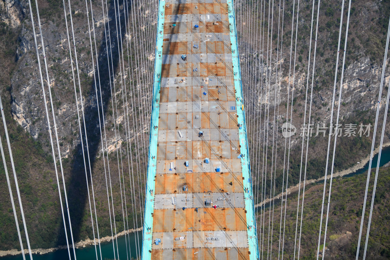 贵州花江峡谷大桥建设