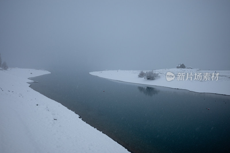 蒂卡波湖和雪景