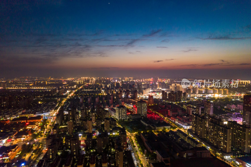 江苏宿迁夜景灯光航拍摄影图