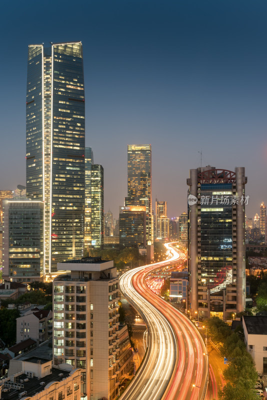 上海市区高架夜景车流城市风光