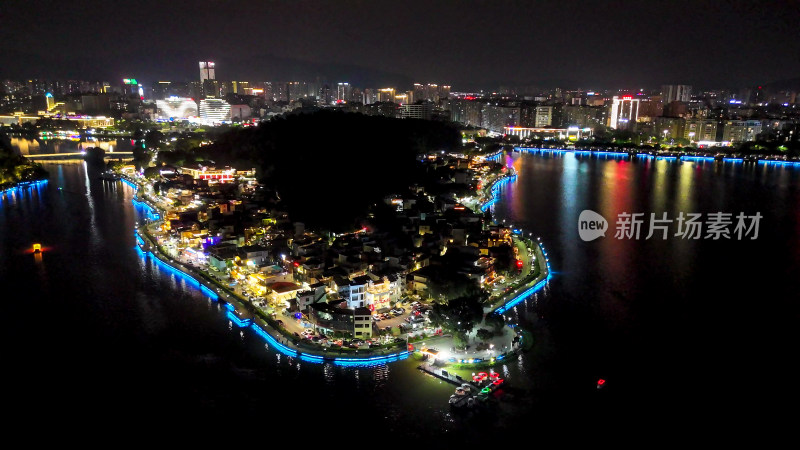 广东肇庆七星岩岩前村夜景航拍图