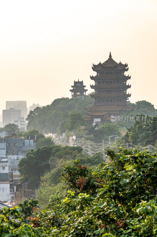 湖北武汉武昌京广铁路黄鹤楼白云阁