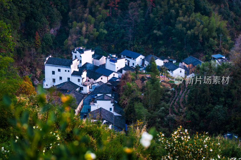 安徽省黄山市徽州区伊坑村