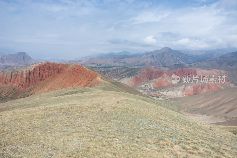 青海海北祁连山卓尔山丹霞地貌自然风光