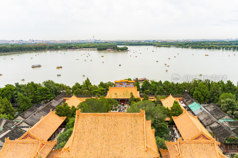 颐和园佛香阁古建筑屋顶昆明湖