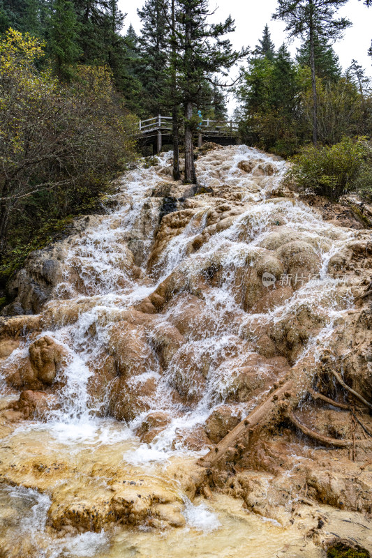 四川阿坝藏族羌族自治州黄龙风景区