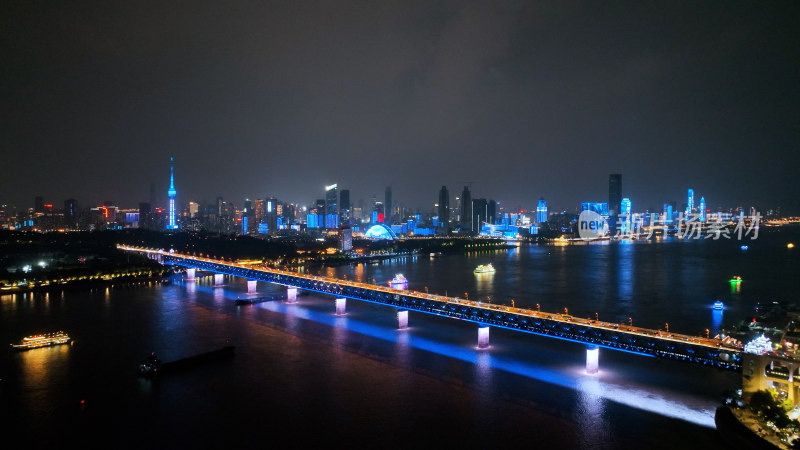 武汉城市月亮夜景航拍长江大桥夜景风光