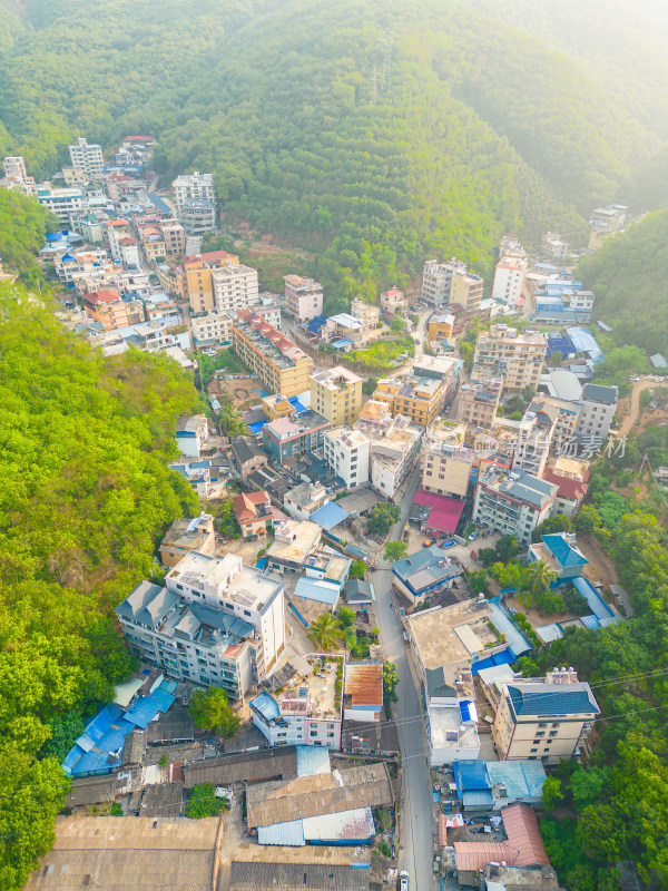 航拍景洪市旁边的城中村