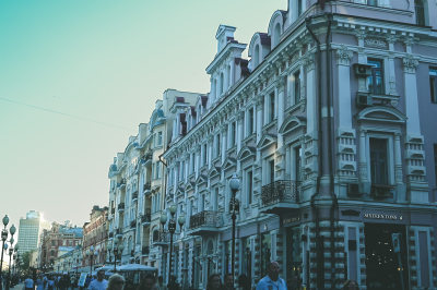 莫斯科街拍莫斯科地铁阿尔巴特大街美术馆