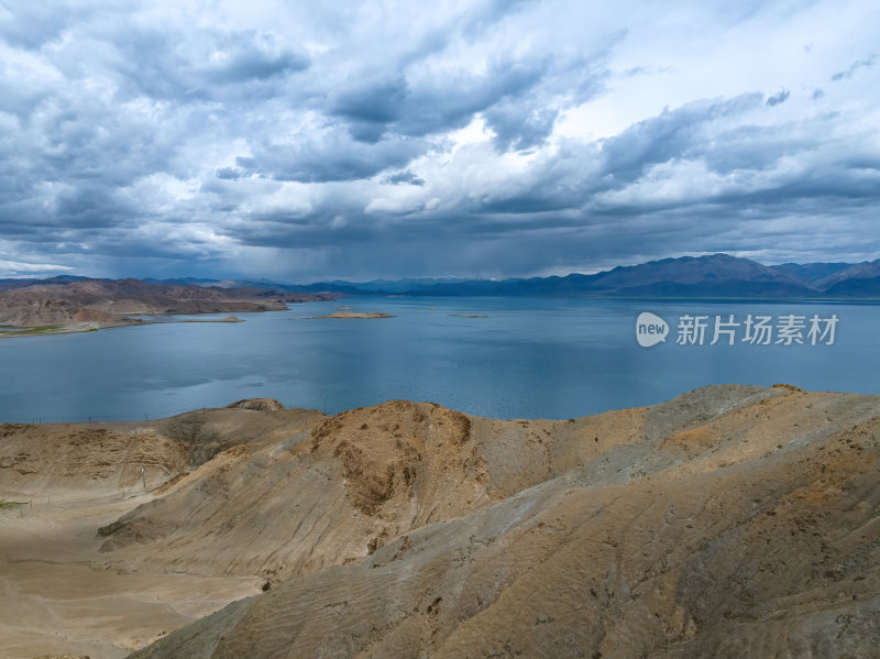 西藏阿里地区狮泉河班公措高空航拍