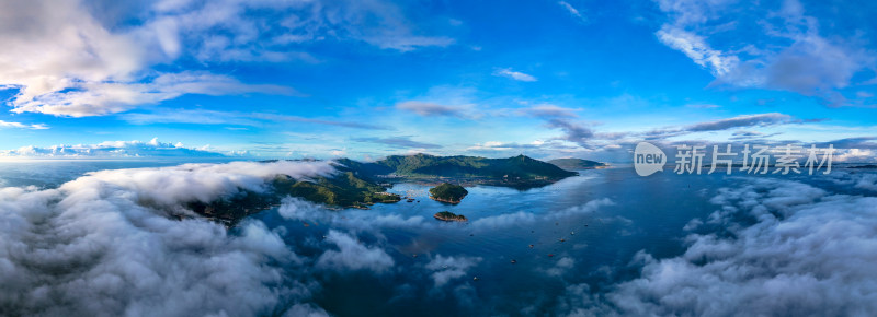 海上云海海岛大海南澳岛航拍全景图