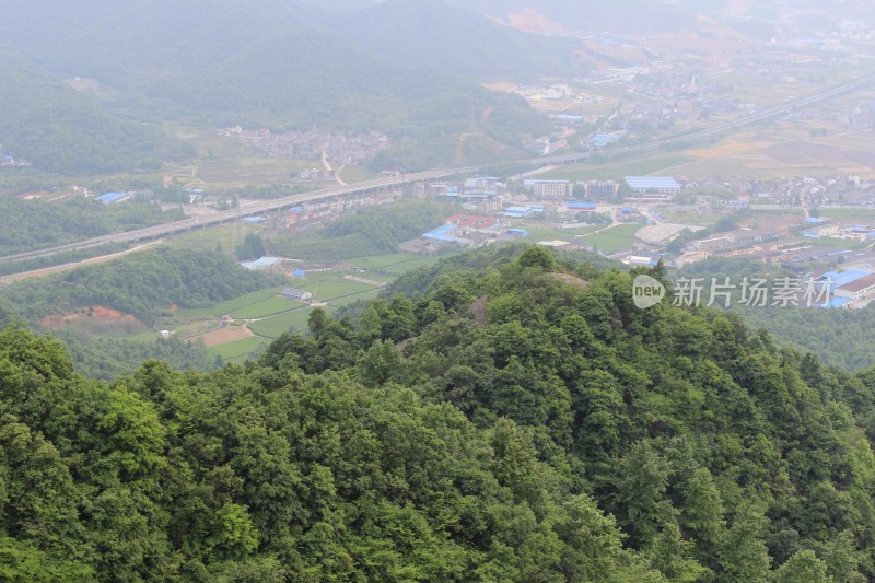 高山之巅的风景