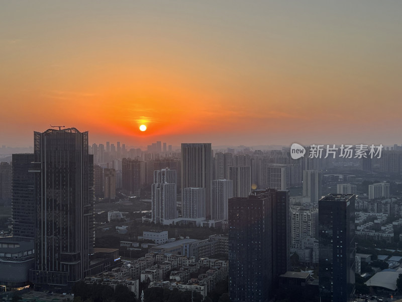 日落时的成都城市风光